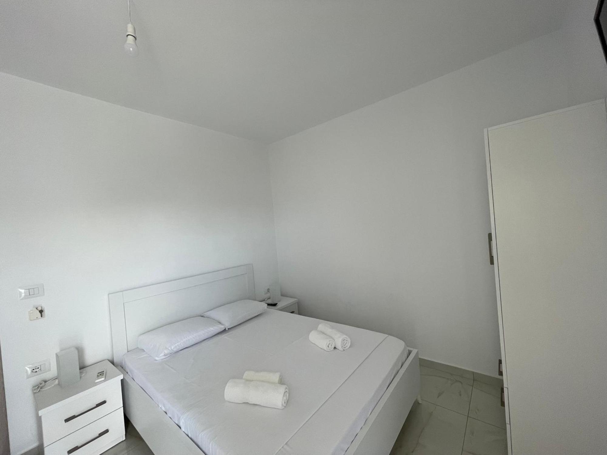 Angelina Villa Ksamil